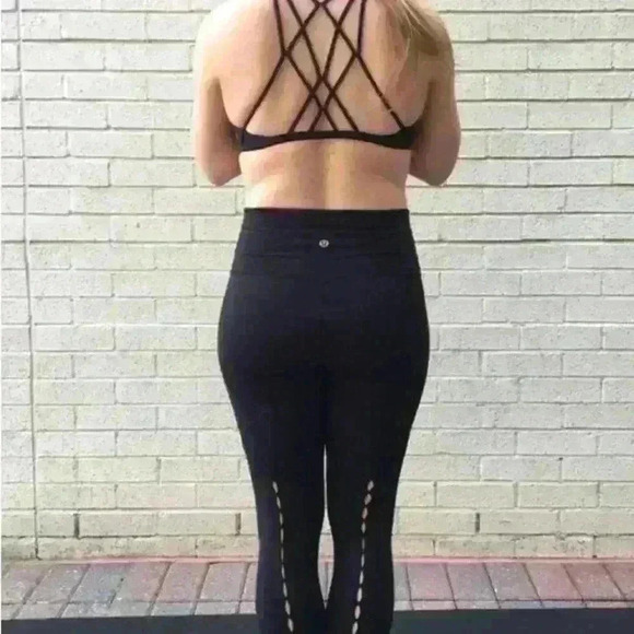 Lululemon Free  To Be Zen Bra
Black size: 10 - Picture 2 of 6